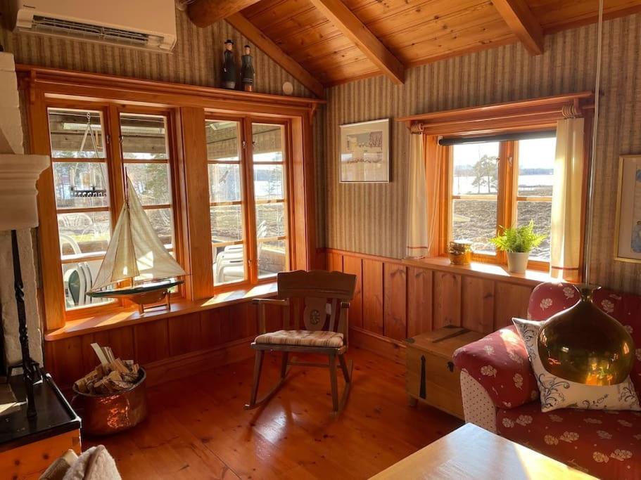Lake Lodge Roennaes Лександ Экстерьер фото