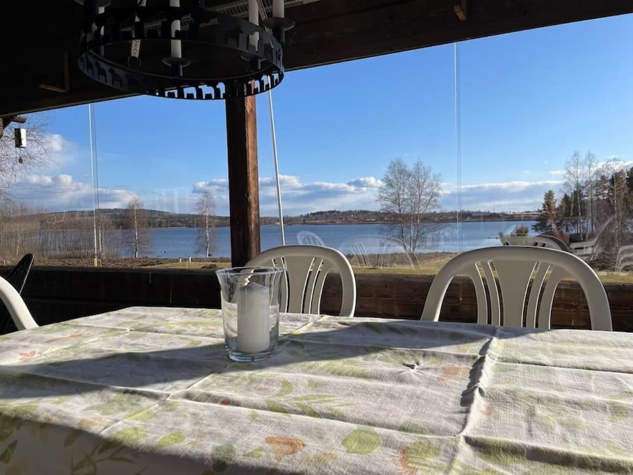 Lake Lodge Roennaes Лександ Экстерьер фото